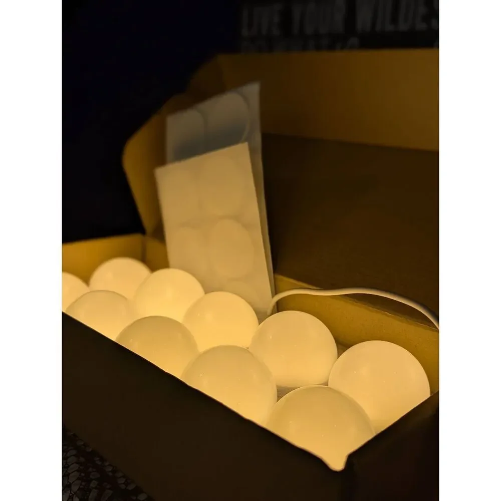 3/30 NEW Removable & Adjustable Hollywood Vanity Lights!